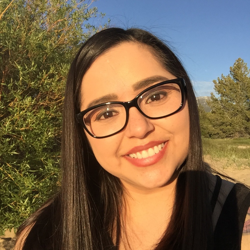 Meet your Posher, Adriana